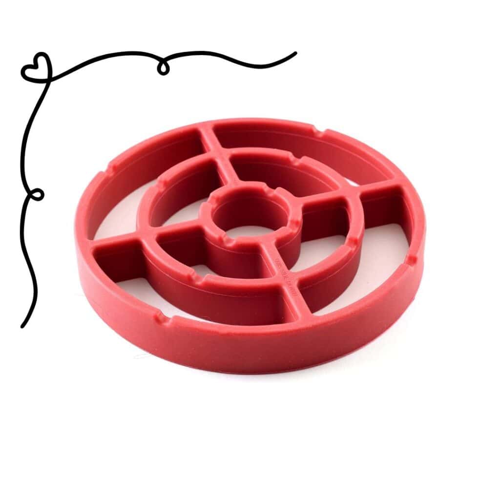 red round silicone roasting rack 